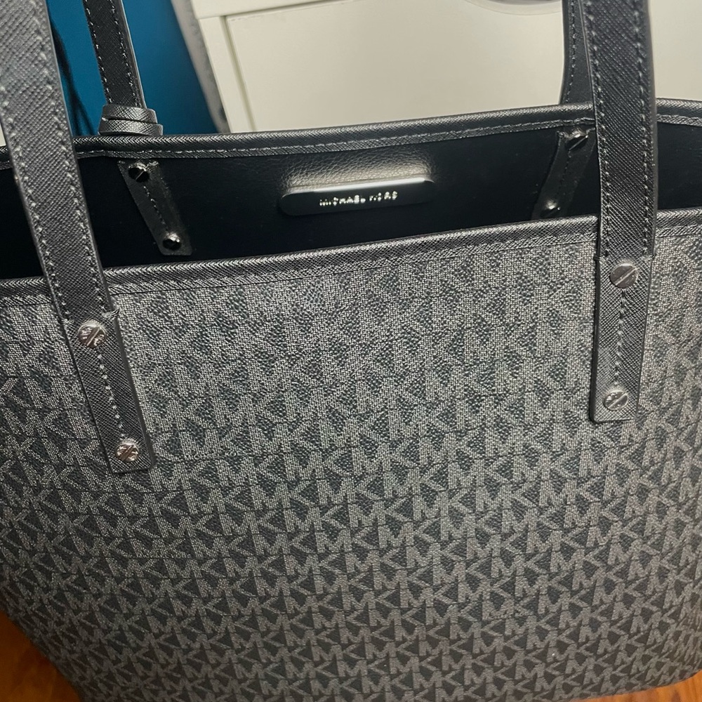 Michael Kors Black with Matching Pouch Signature Tote - Picture 10 of 17